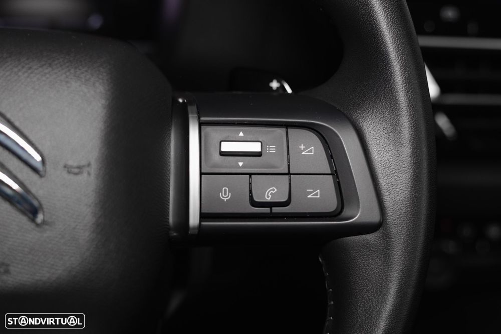 Citroën C4 X 1.2 PureTech Plus EAT8 - 8