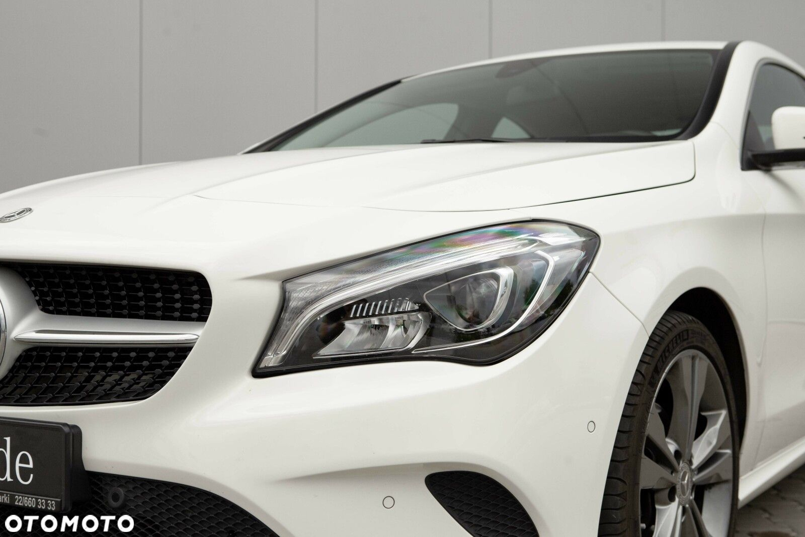 Mercedes-Benz CLA 180 7G-DCT - 11