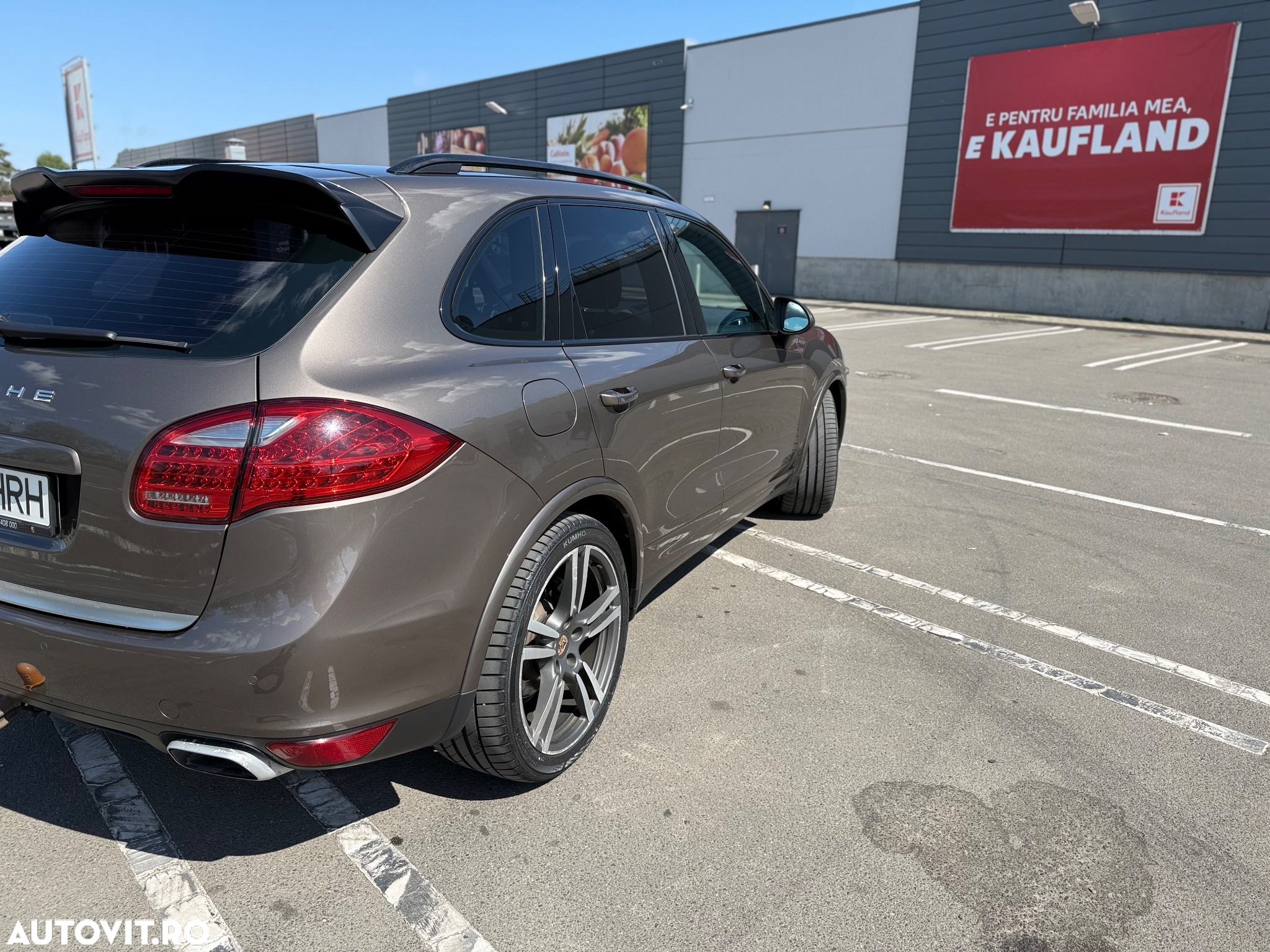 Porsche Cayenne Diesel Platinum Edition - 10