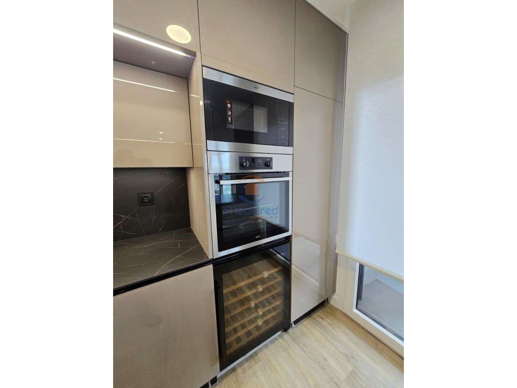 Apartamento T3 c/ 3 parqueamentos em Condomínio Privado com Piscina... - Grande imagem: 4/94