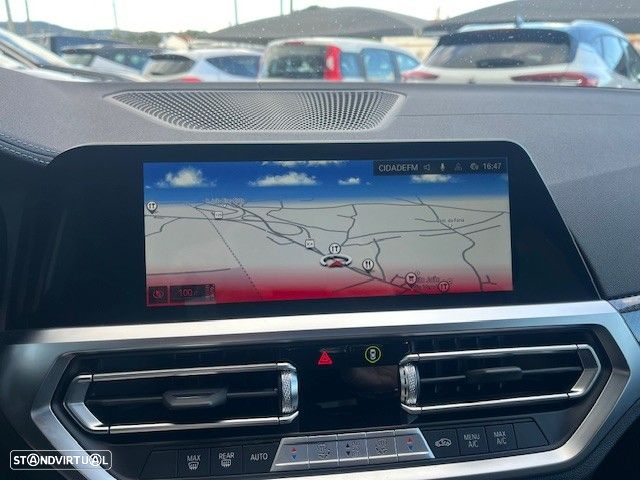 BMW 420 d Pack Desportivo M Auto - 26