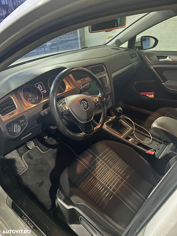 Volkswagen Golf 1.6 TDI BlueMotion Technology Lounge - 4