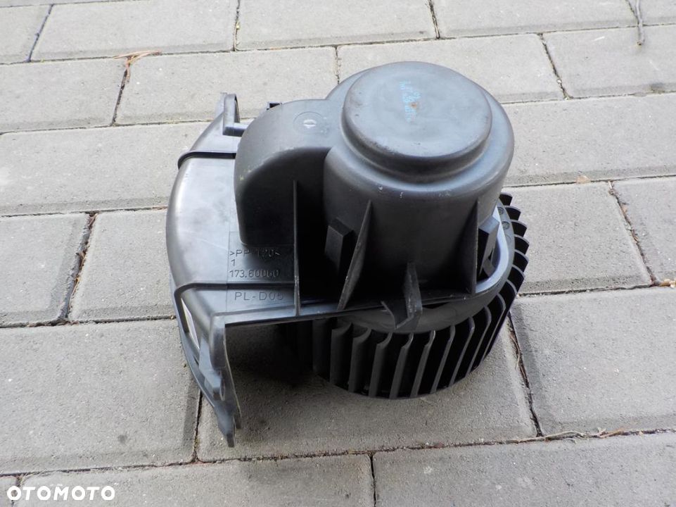 VW T5 WENTYLATOR DMUCHAWA NAWIEWU PRZÓD ORYGINAŁ - 1