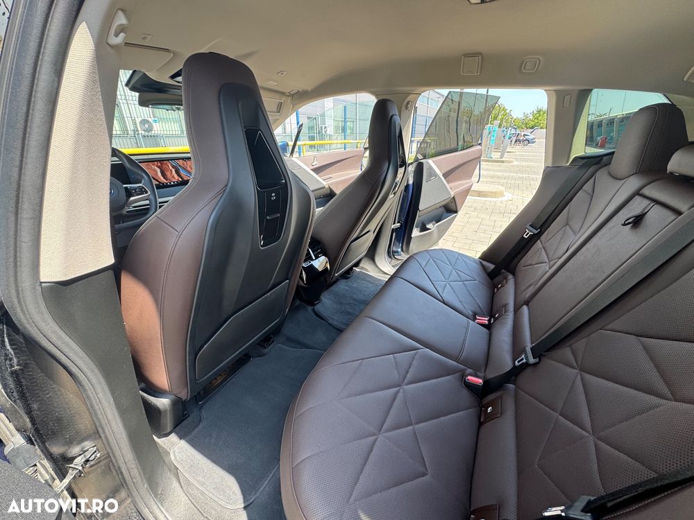 BMW iX 2023 — imagine 18