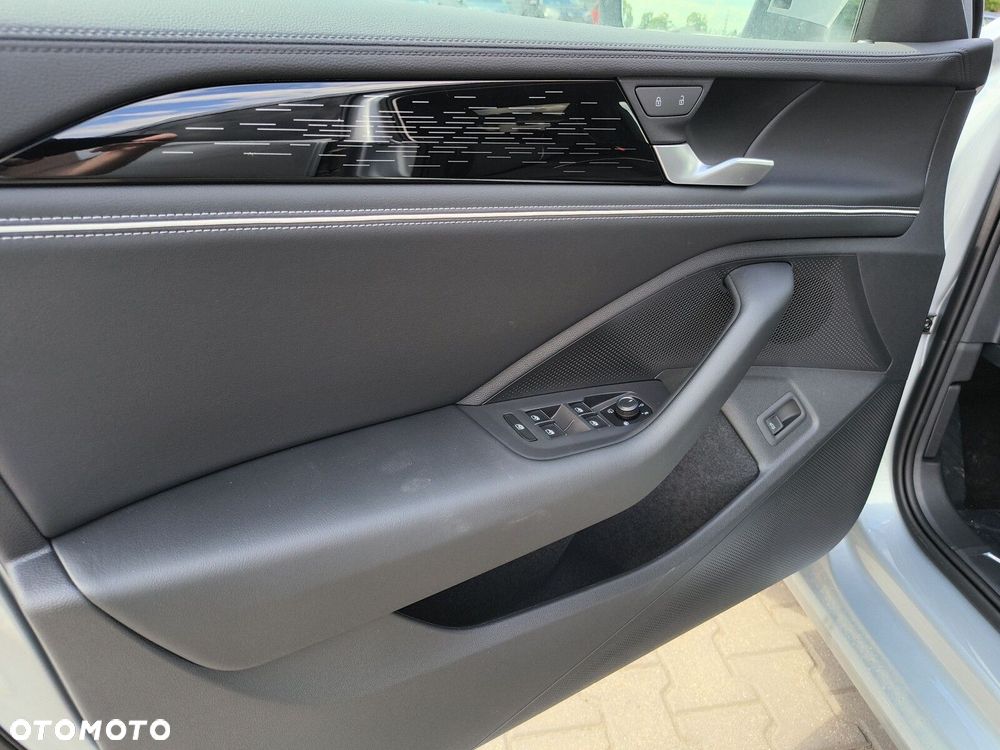 Volkswagen Passat Variant 2.0 TSI Business Plus DSG - 11