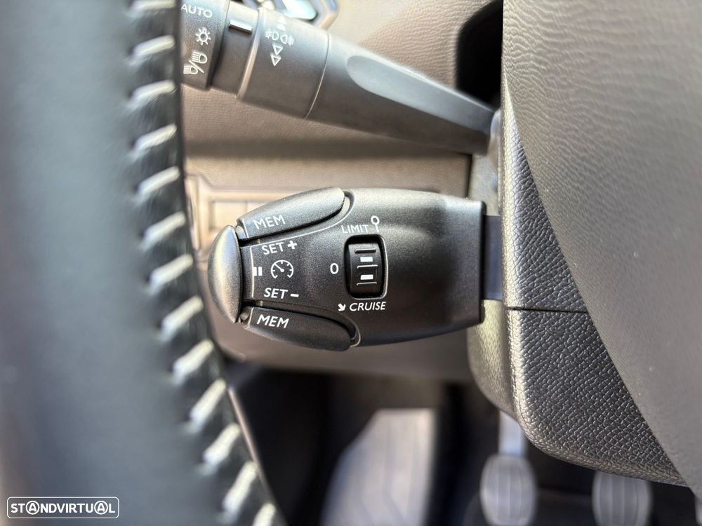 Peugeot 308 SW 1.2 PureTech Style - 15