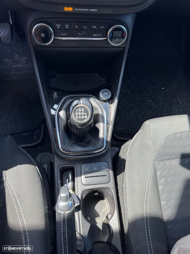 Ford Fiesta 1.0 EcoBoost Titanium - 10