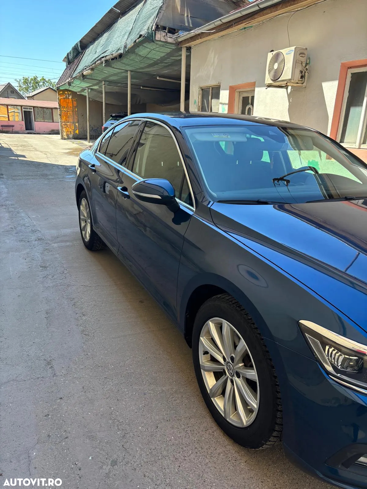Volkswagen Passat - 8