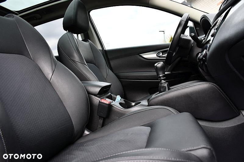 Nissan Qashqai 1.5 dCi Tekna EU6 - 26