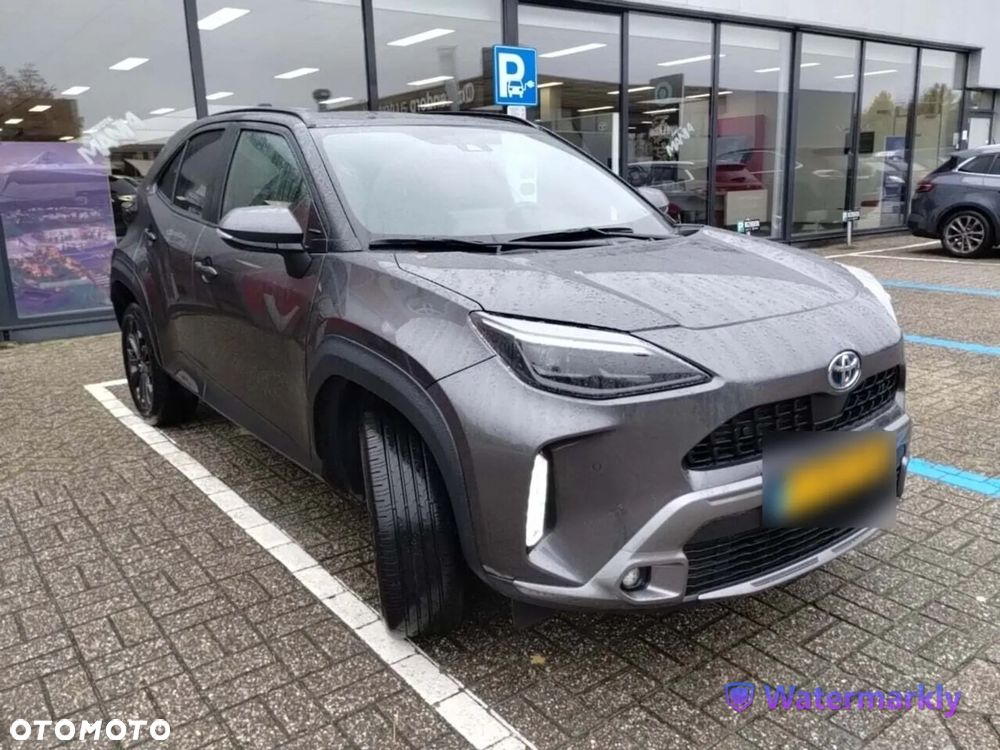 Toyota Yaris - 1