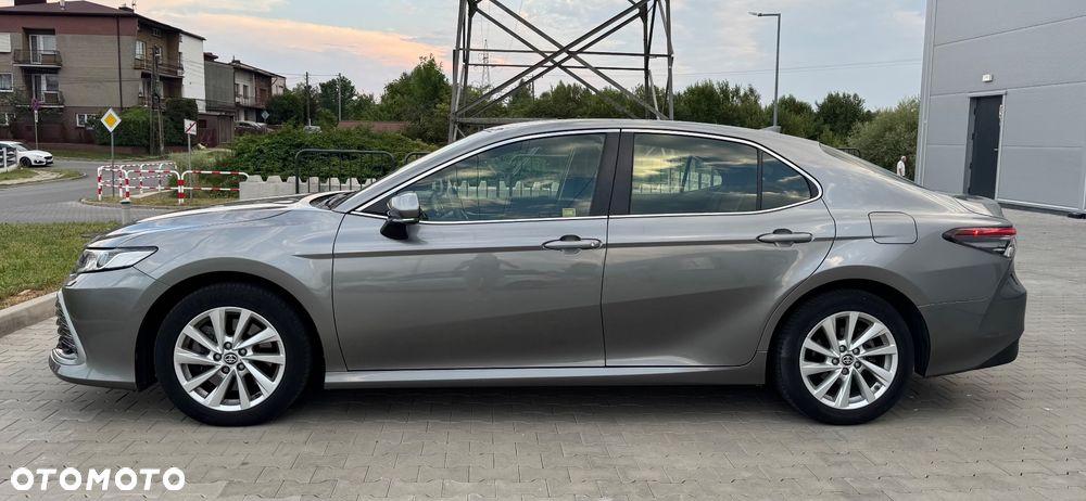 Toyota Camry 2.5 Hybrid Comfort CVT - 4