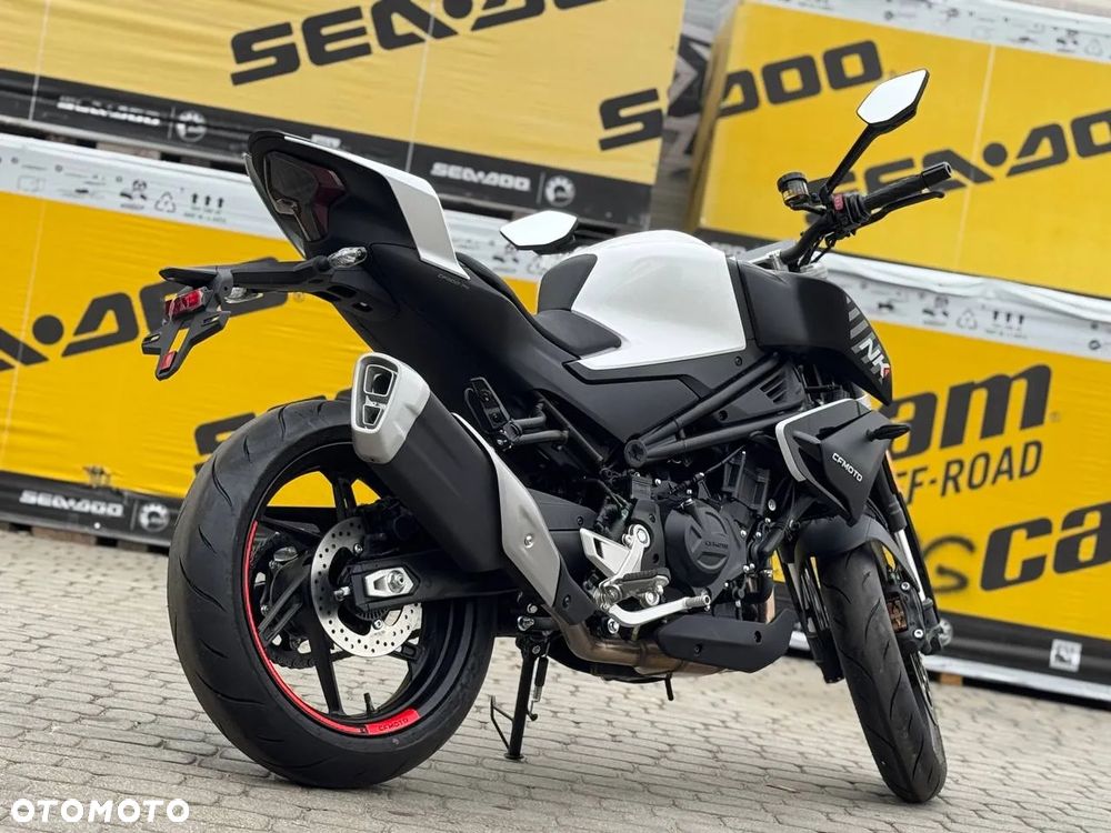 CFMoto NK - 6