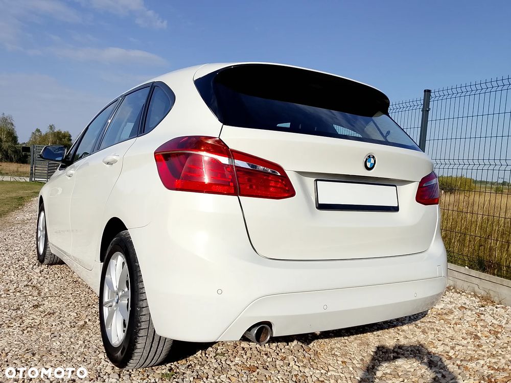 BMW Seria 2 218d Sport Line - 10