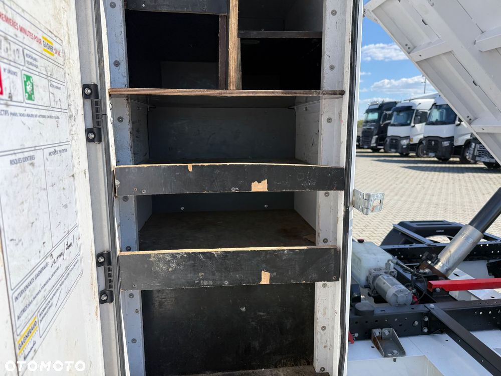 Renault MASTER 145 / WYWROTKA / NOWY MODEL / KLIMA / KUFER / Z FRANCJI / STAN BDB / / / - 13