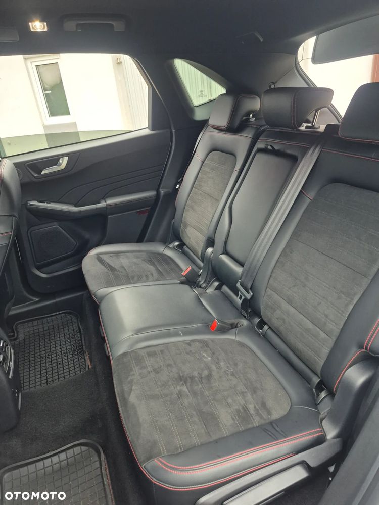 Ford Kuga 1.5 EcoBoost ST-LINE - 13