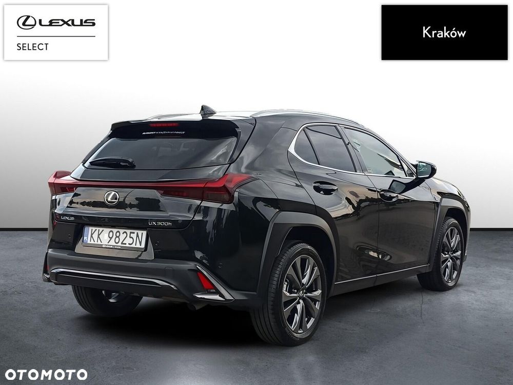 Lexus UX 300h F Sport Design - 5