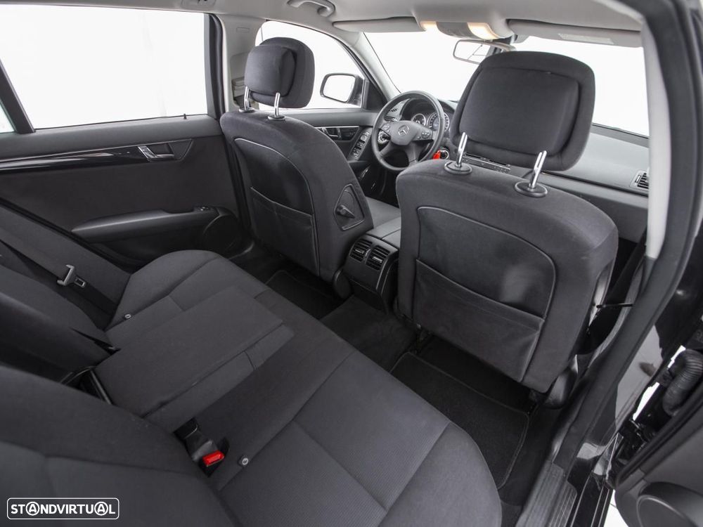 Mercedes-Benz C 200 - 10