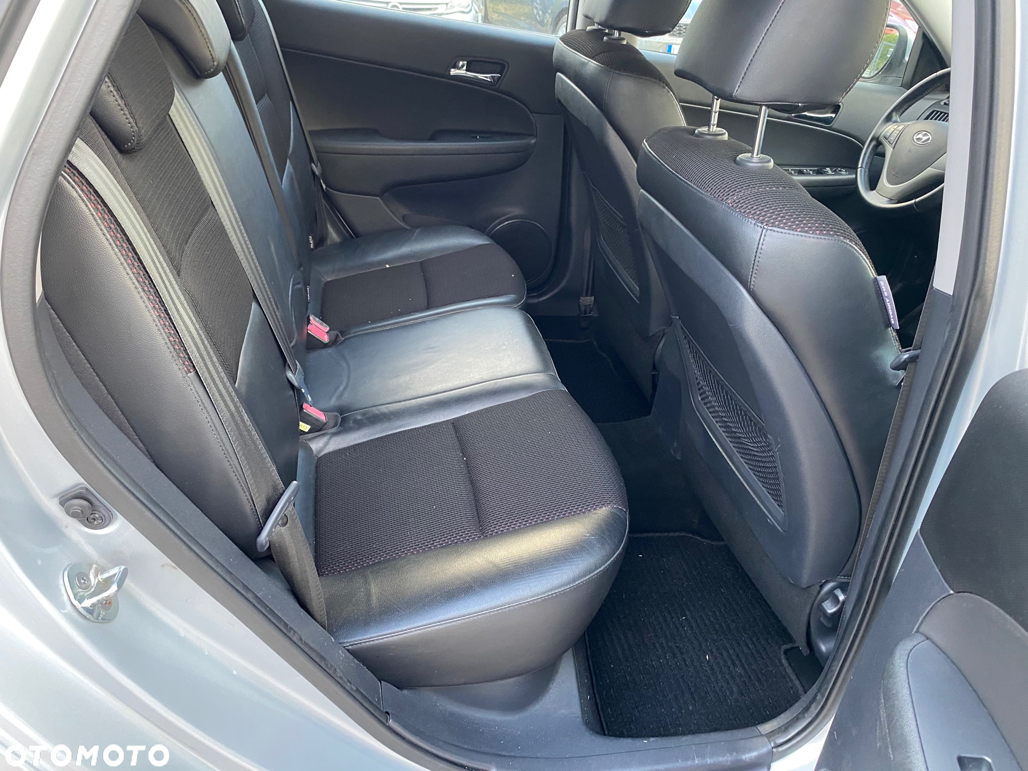 Hyundai i30 2.0 Premium - 33