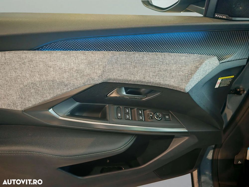 Peugeot 3008 e-3008 73 kWh GT - 19