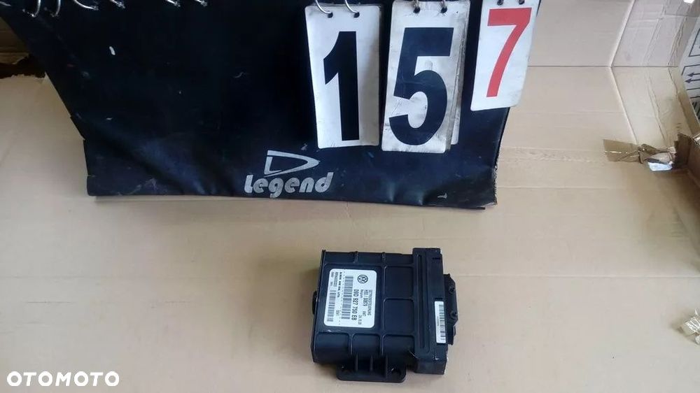 MODUŁ STEROWNIK SKRZYNI VW TOUAREG 7L 09D927750EB - 1