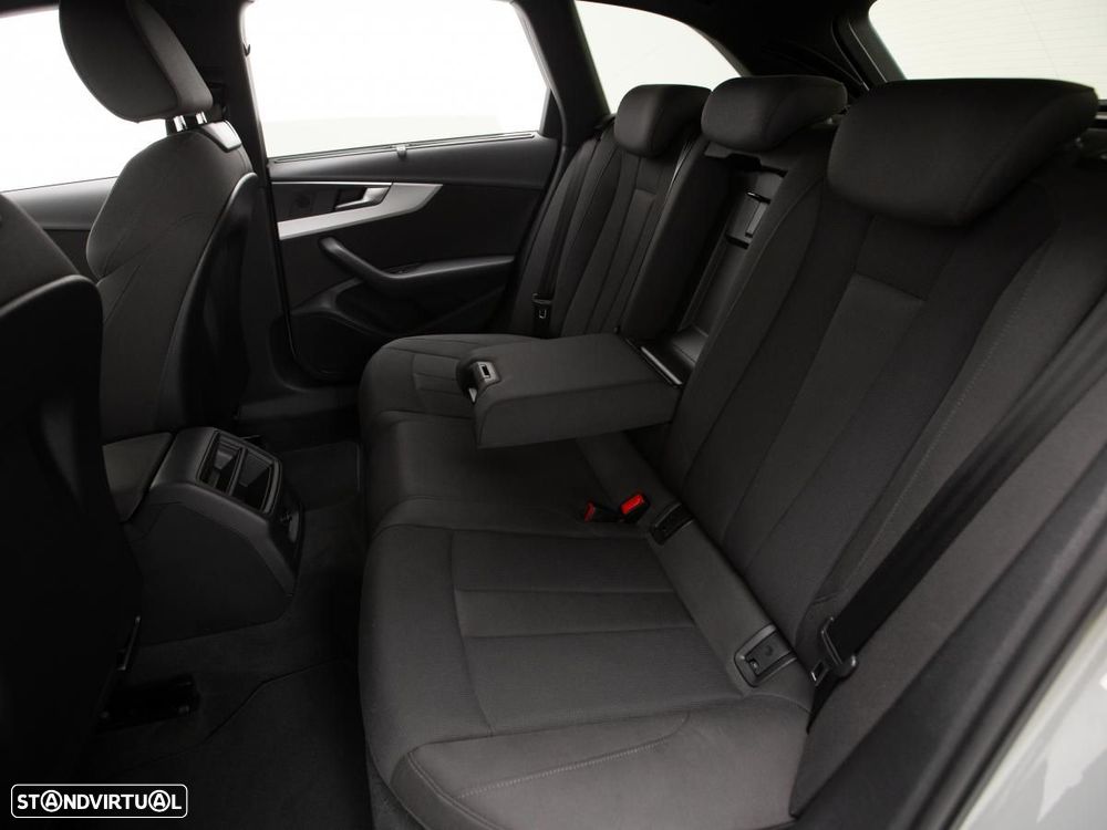 Audi A4 Avant 35 TDI S line S tronic - 10