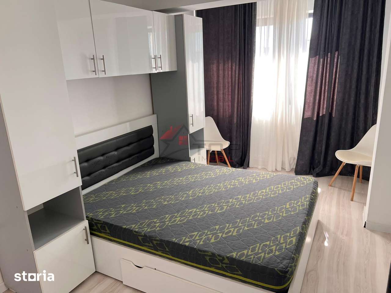 Etaj 1 - apartament 2 camere in bloc nou, geam la baie, loc de parcare — fotografia 3