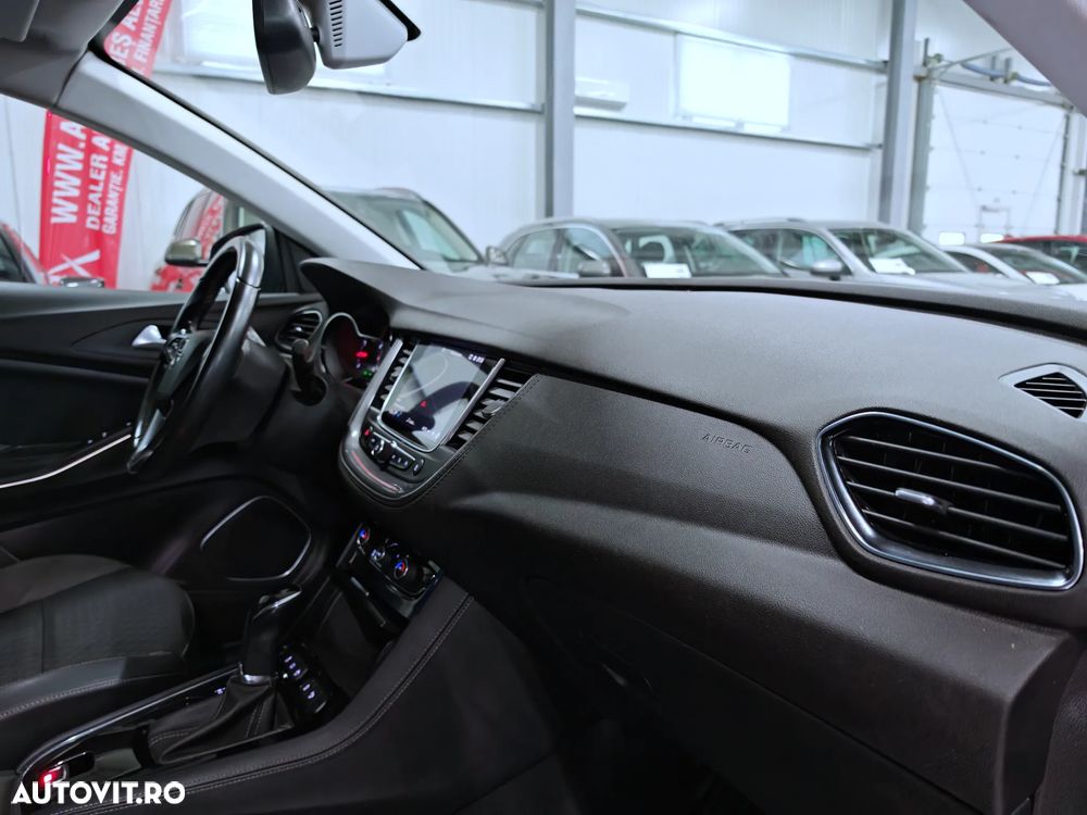 Opel Grandland X 1.2 Start/Stop Automatik Business Edition - 23