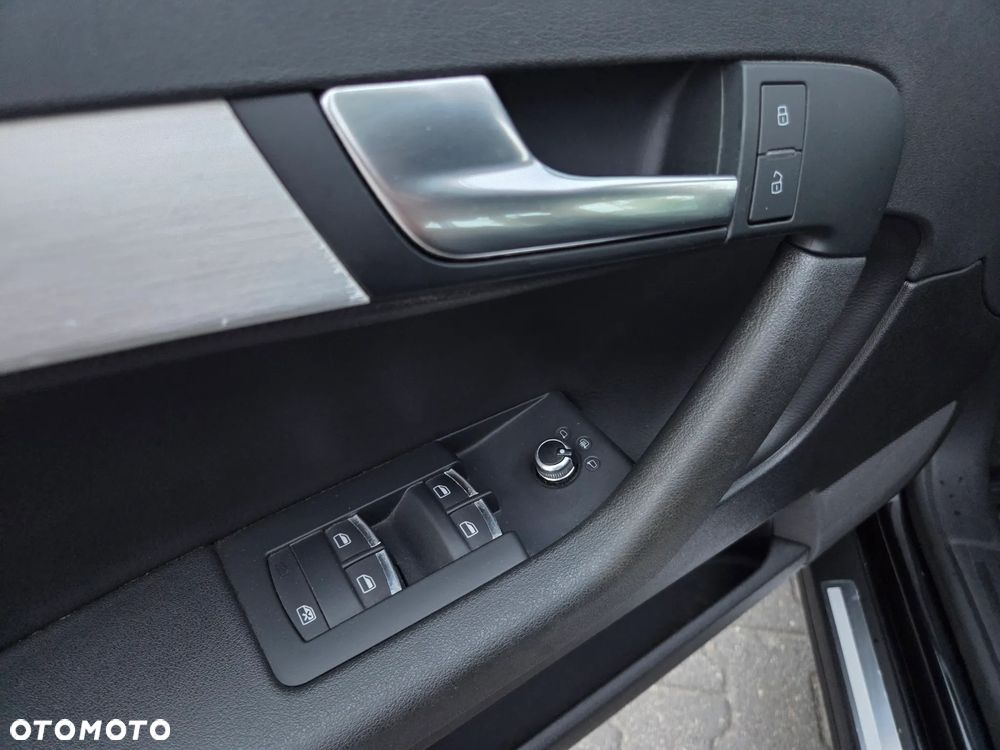 Audi A3 Sportback 2.0 TDI DPF S line Sportpaket plus - 24