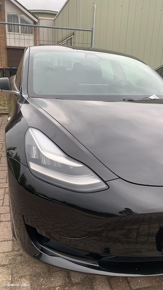 Tesla Model 3 Standard Range Plus RWD - 2