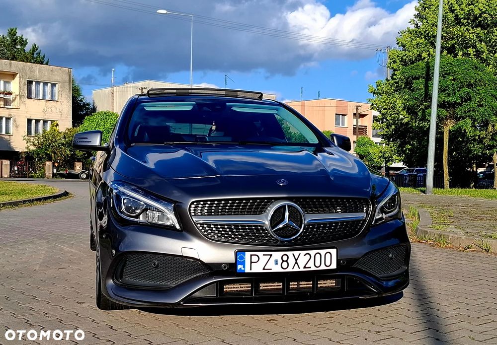 Mercedes-Benz CLA 200 AMG Line - 1
