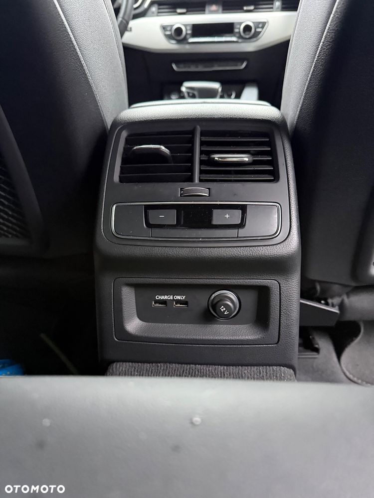 Audi A5 Sportback 40 TFSI quattro S tronic S line business - 12