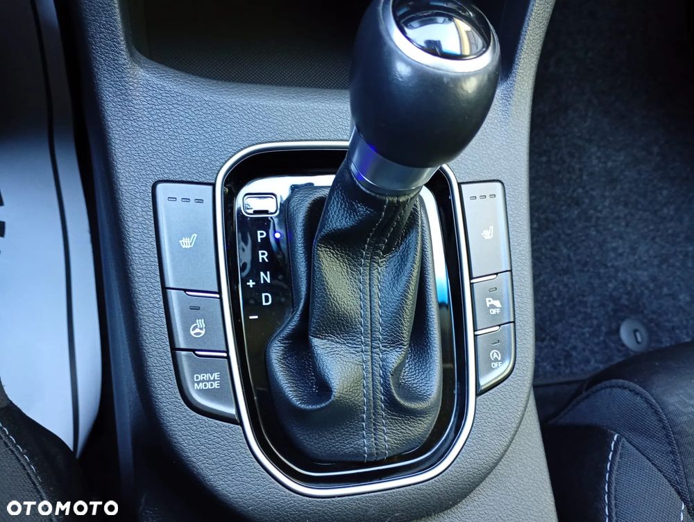 Hyundai i30 1.6 CRDI DCT Intro - 19