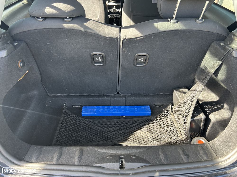 MINI 3 Portas One - 16