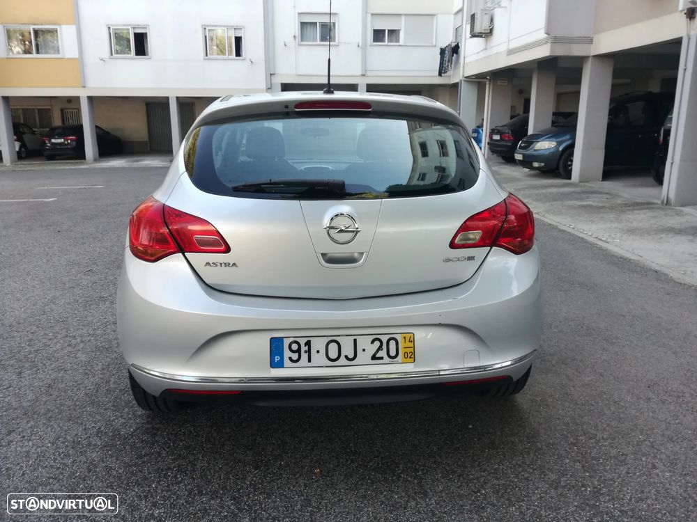 Opel Astra 1.3 CDTI Cosmo - 6