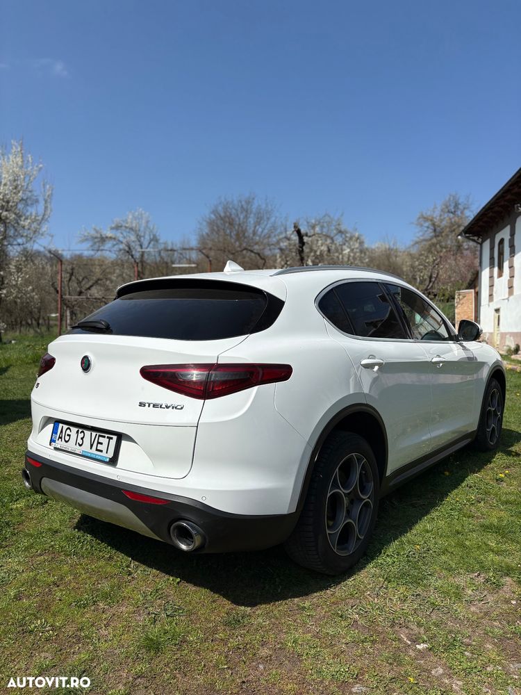 Alfa Romeo Stelvio 2.0 Turbo AWD AT8 Super - 21