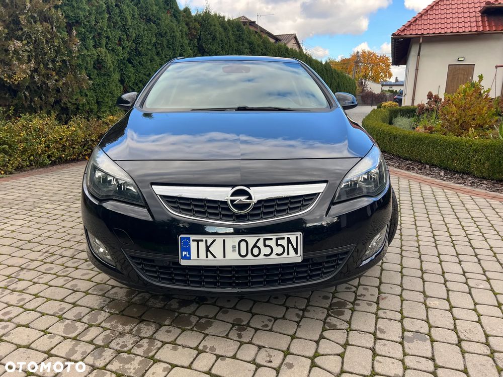 Opel Astra 1.6 Turbo Sport - 1