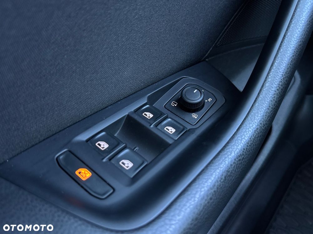 Volkswagen Passat 1.5 TSI EVO Business DSG - 17