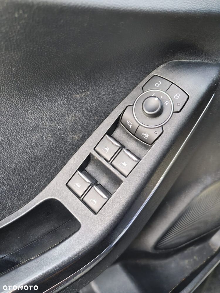 Ford Puma 1.0 EcoBoost Hybrid TITANIUM - 10