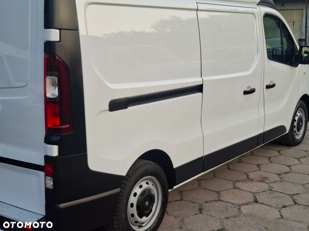 Opel Vivaro 2018 L2H2 MAXI * klima 3osobowy - 15