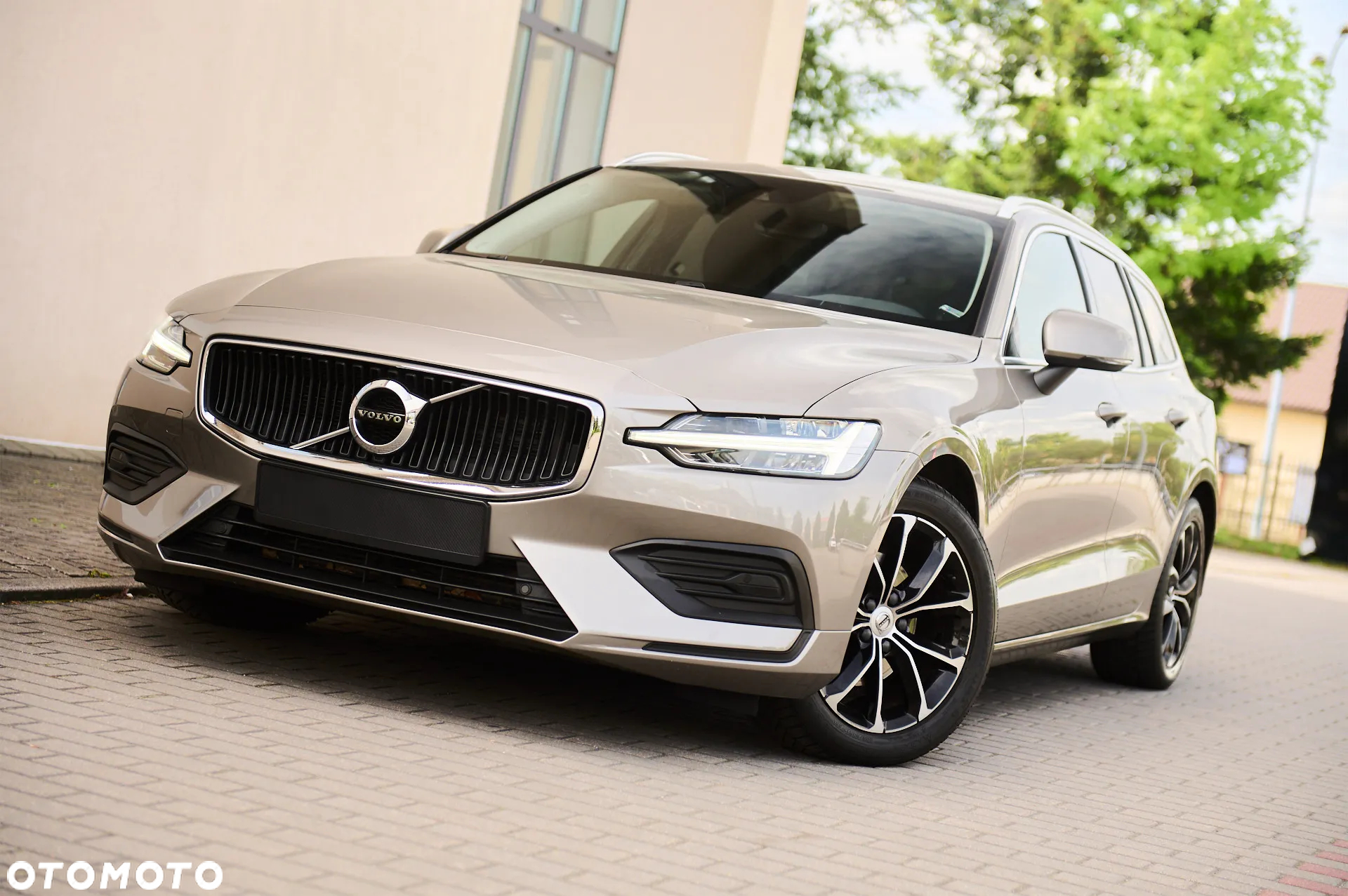 Volvo V60 D3 Momentum Pro - 21