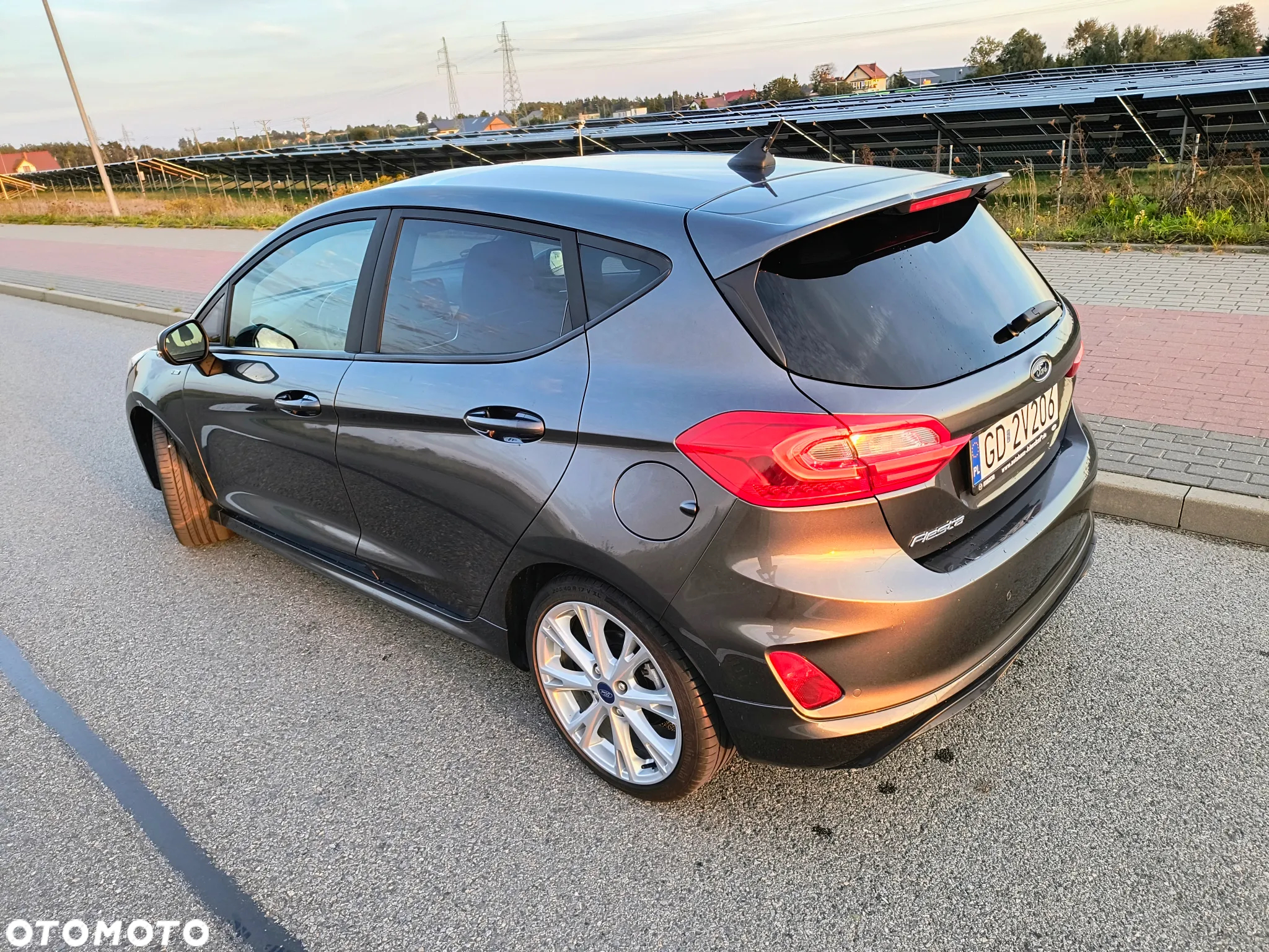 Ford Fiesta 1.0 EcoBoost S&S ST-LINE - 11