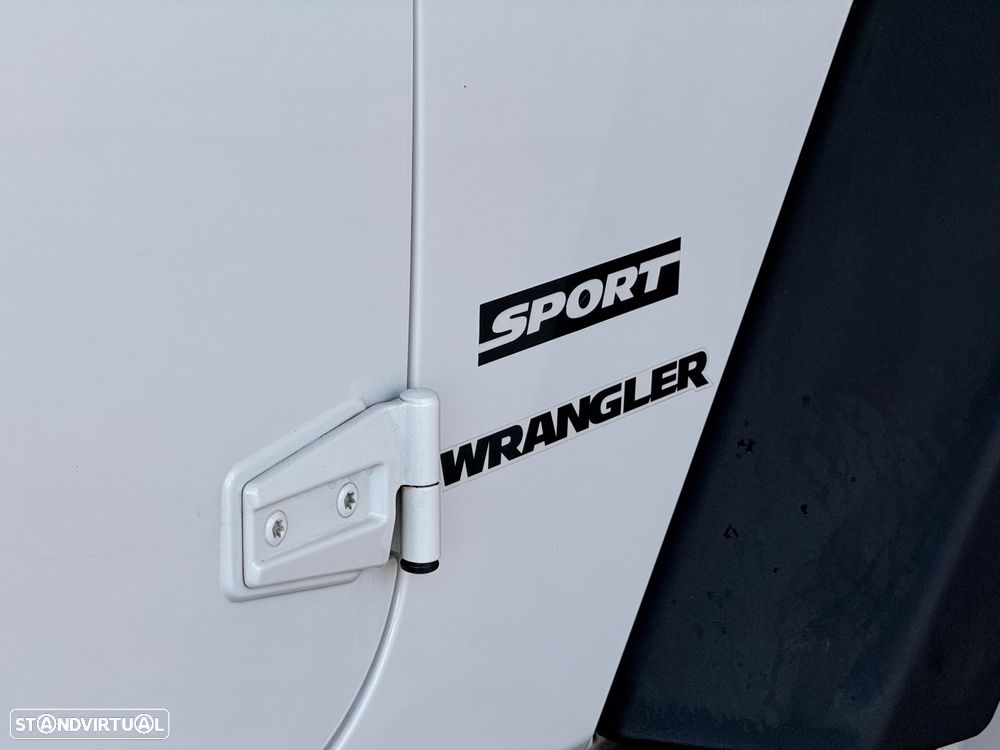 Jeep Wrangler 2.8 CRD ATX Sport - 12