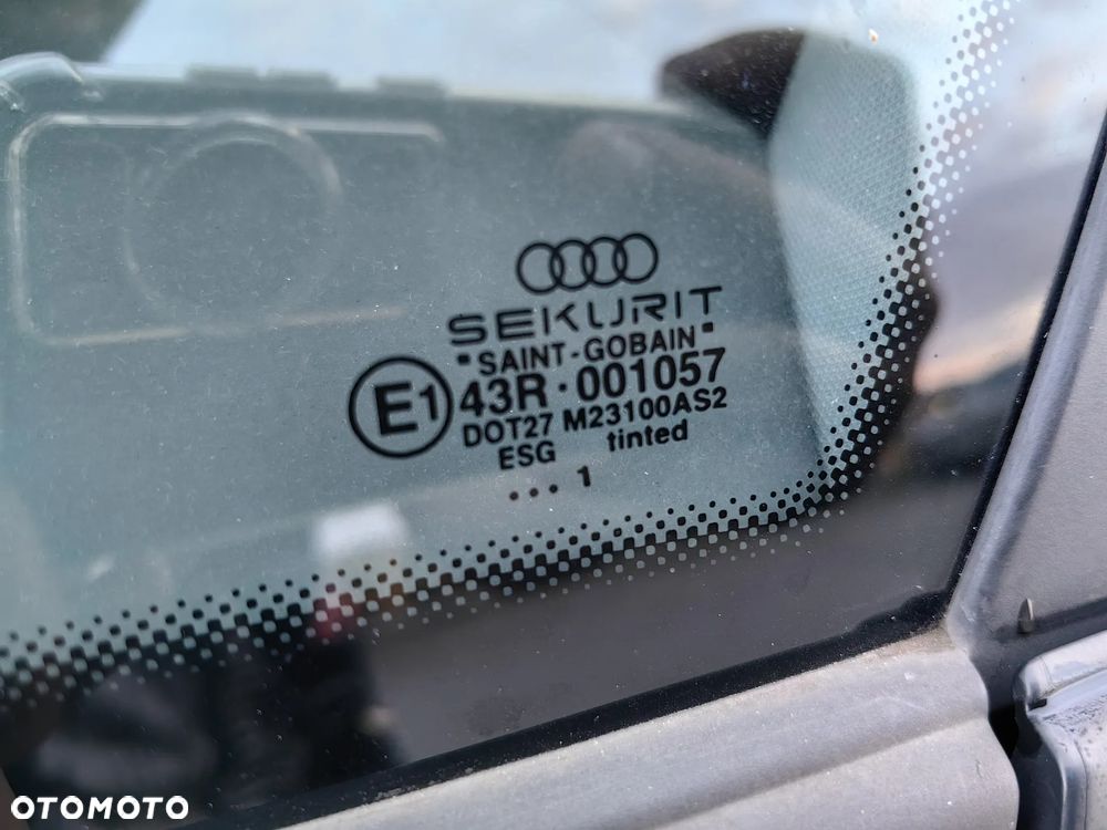 Audi A4 Limousine - 32