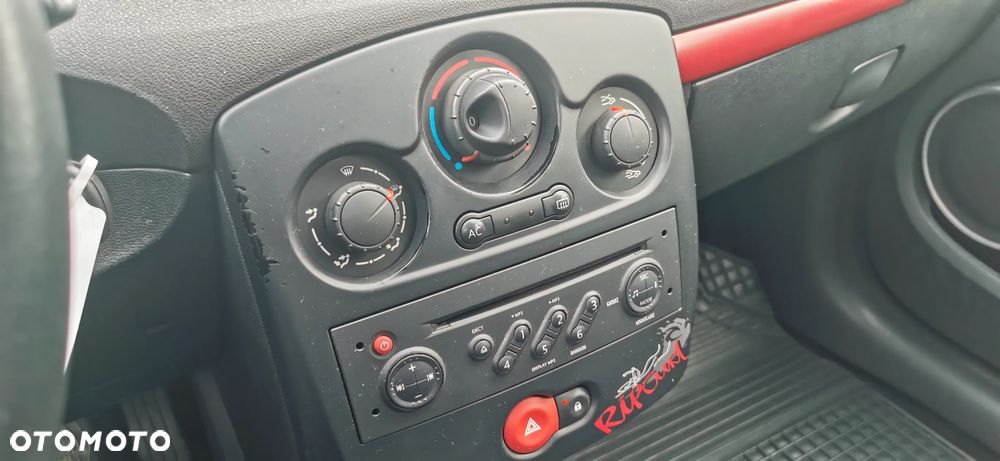 Renault Clio 1.2 16V Ripcurl - 4