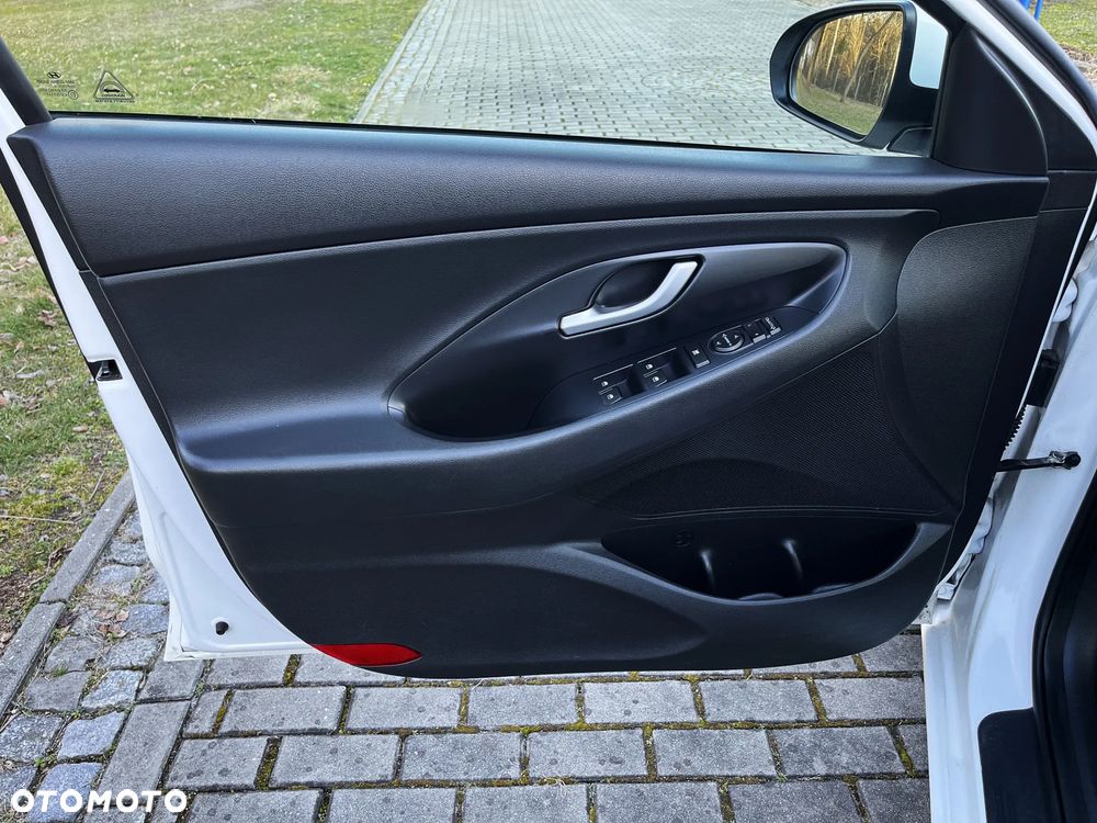 Hyundai i30 blue Kombi 1.6 CRDi Passion - 36