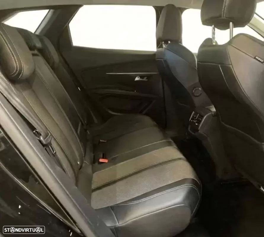 Peugeot 3008 PureTech 130 Stop & Start GPF EAT8 Allure - 11