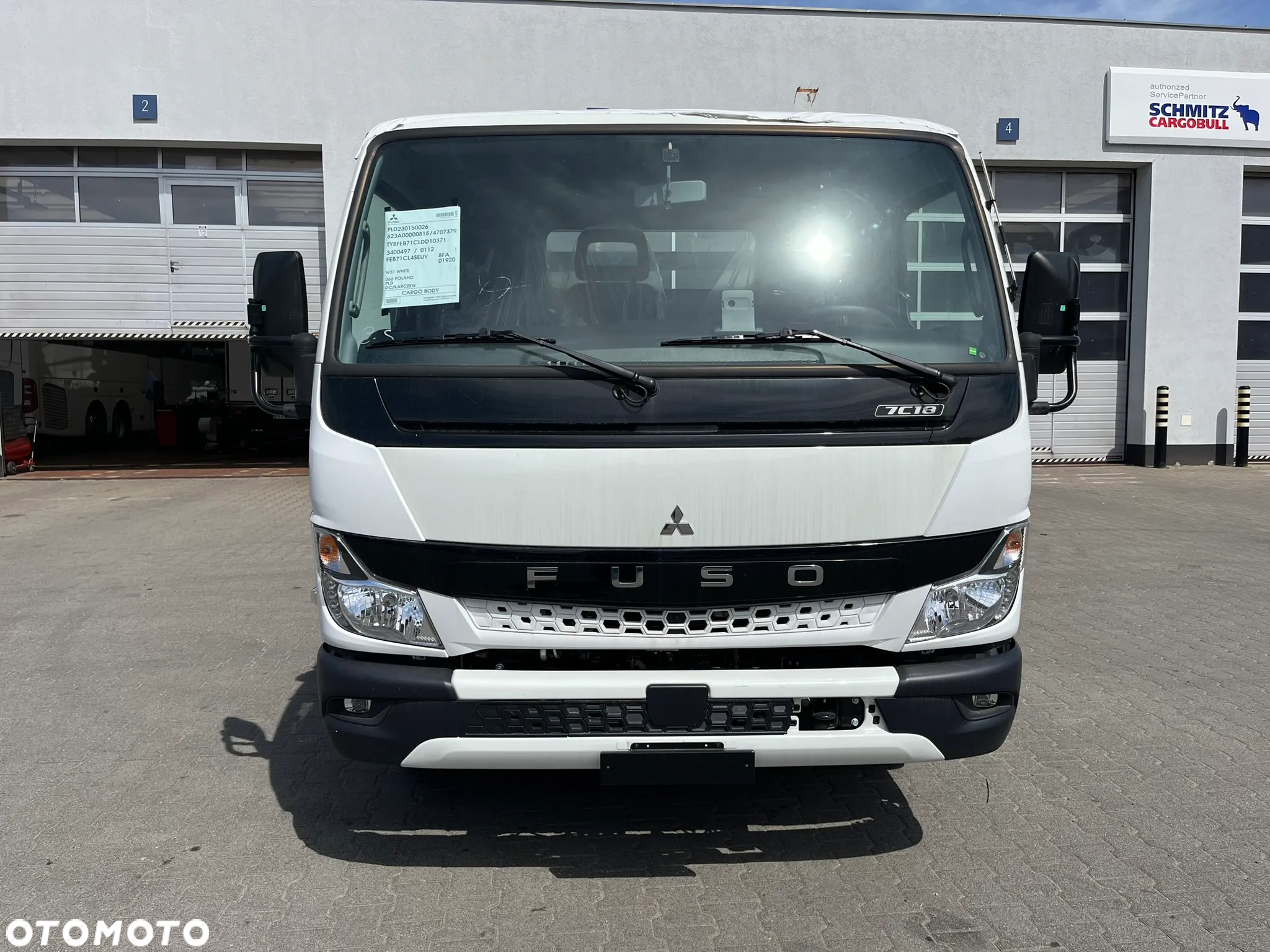 FUSO Canter 7C18 Wywrotka 3W - 2