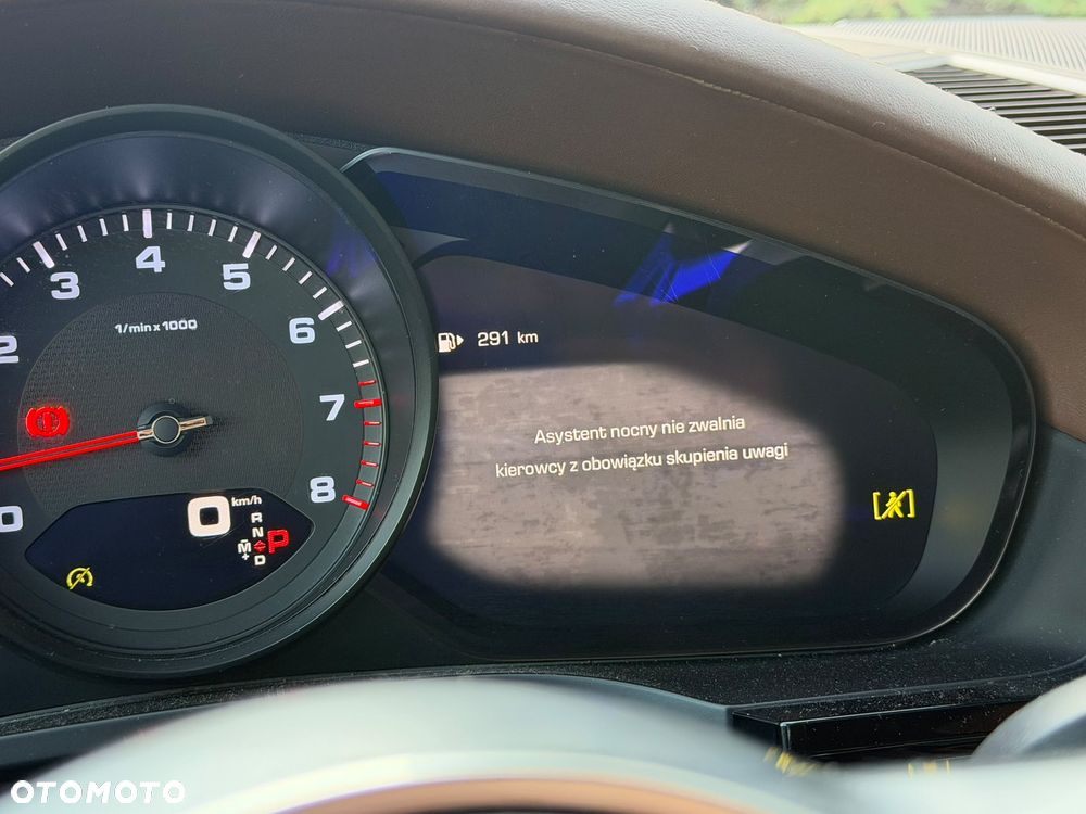 Porsche Cayenne Standard - 13