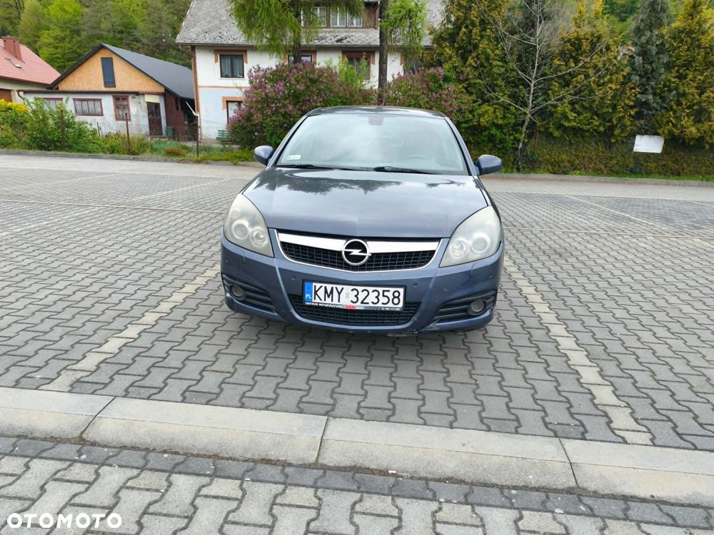 Opel Vectra 1.9 CDTI Sport / GTS ActiveSelect - 2
