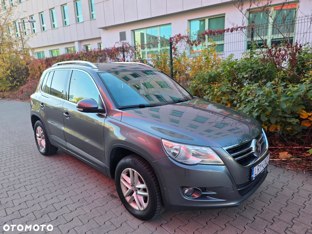 Volkswagen Tiguan - 4